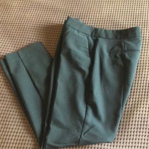 Express Cropped Slack